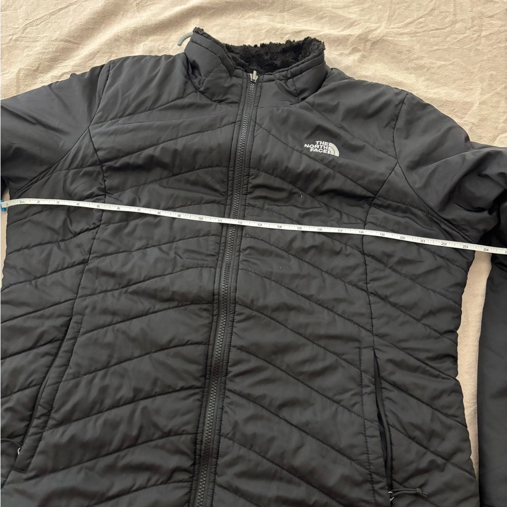 The North Face Women’s Reversible Insulated Jacket XL - Picture 6 of 7